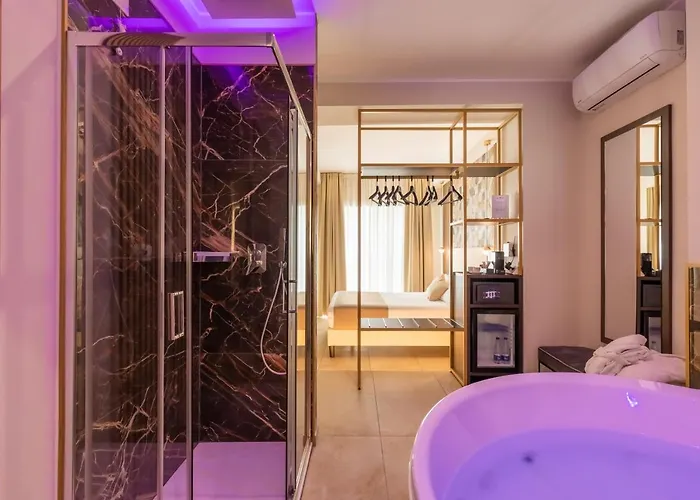 Albadea Suites&jacuzzi 4* Rome