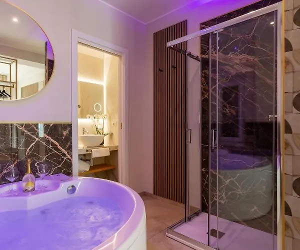 Albadea Suites&jacuzzi Guest house