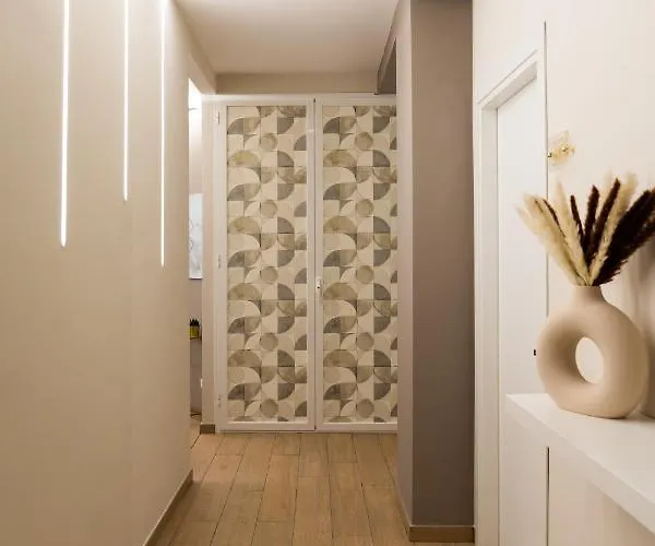 Albadea Suites&jacuzzi Guest house 4*