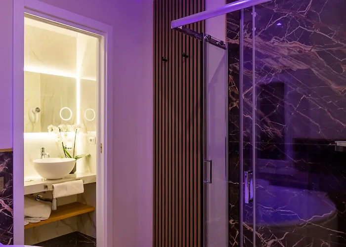 Albadea Suites&jacuzzi Guest house